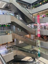 -百荣二期玩具城