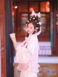 -一揽芳华汉服旗袍体验馆(拙政园店)
