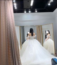 -欣薇婚纱(新源乐汇城店)