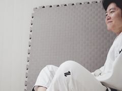 -菠萝格斗巴西柔术训练馆