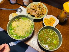 -臻老板牛肉面(光华路SOHO店)