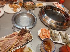-黑金·寻焰自助百汇·烤肉·火锅(中街店)