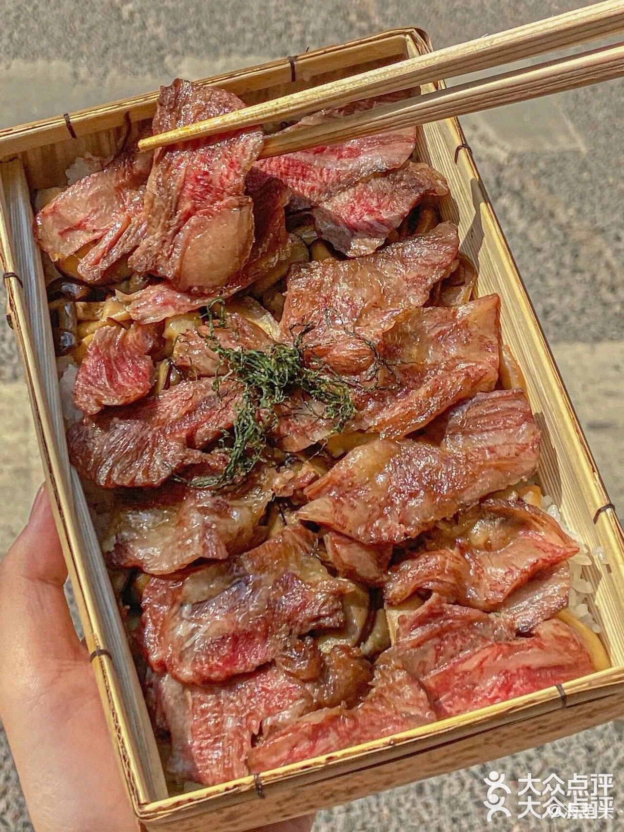 身为一个打工人，每天中午都为吃啥发愁。今天心