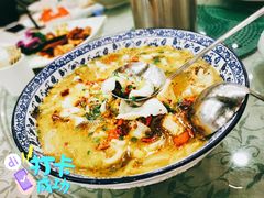 招牌酸菜鲈鱼-六婶西关小厨(光塔路店)