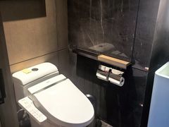 -深圳国际会展中心希尔顿酒店(前海华发冰雪世界店)