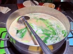 -四季喧黔味豆米火锅(万达广场店)