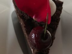 樱桃巧克力蛋糕-巴黎贝甜(熙悦汇店)
