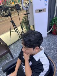 -藤野造型专业烫染接发