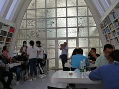 -钟书阁(松江泰晤士小镇店)