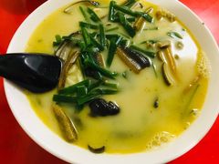 -三百碗宝应长鱼面(板仓街店)