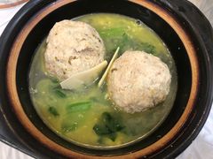 溱湖蟹黄蟹狮子头-溱湖八鲜菜馆