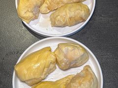 -铭牛烧肉·和牛海鲜自助(高新月牙湖店)