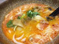 -蒙自源过桥米线(红谷滩万达店)