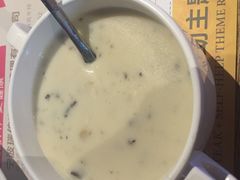 奶油蘑菇汤-瑞伯克牛排自助餐厅天一广场店
