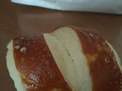 -啊噗吐呦现场烘焙(麦凯乐店)