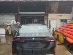 -上海宝信宝马4S店