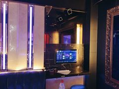 -温莎KTV(珠江路店)