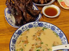 -张家巷美食(南浔店)