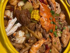 -多嘴肉蟹煲(万达店)