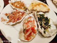 -广州万富希尔顿酒店·感趣自助餐厅·金秋蟹宴生蚝海鲜刺身