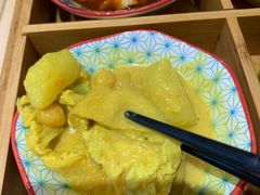 咖喱蔬菜盖浇饭-轻蔬不用等·素食(江苏路店)