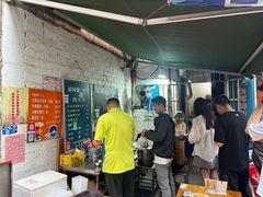 -梁阿婆廿年老牌扣肉糯米饭