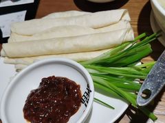 单饼葱蘸酱-吕氏疙瘩汤·新派鲁菜(济南万象城店)