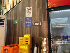 -呷佬·长沙手工米粉(金沙江路店)