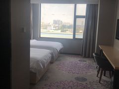 -麗枫酒店(武汉吴家山五环体育中心店)