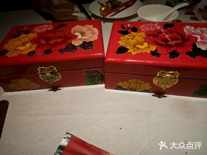 千百味红餐厅·江西菜(绿地双子塔店)图片