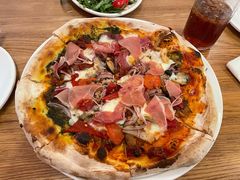 -城市大道红炉披萨烘焙坊