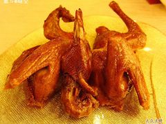 招牌乳鸽-唐宫海鲜舫