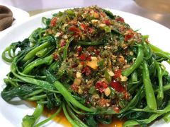 剁椒藤菜-洪霞餐馆