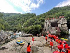 -罗田大别山峡谷漂流