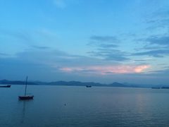 鹰龙海畔大酒店-鹰龙海畔度假酒店(咸祥店)