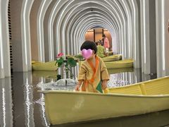 -涨巢·潮玩水疗局