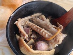 猪肚墨鱼煨老鸭汤-一灌煨汤(世茂店)