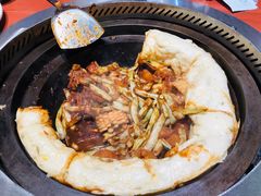 豆角脊骨烀饼锅-满兴咱妈烀饼铁锅炖(兰州北街店)