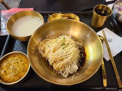 井梅蟹粉面-贡梅老面馆·蟹粉面·无锡特色小吃(南长街主推店)