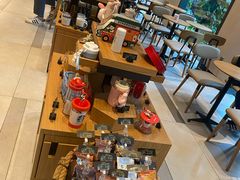 零售区-星巴克(古美路店)