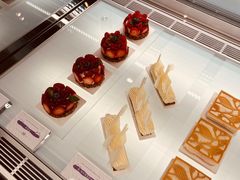 -潮一不贰·法式甜品·生日蛋糕·西式简餐(外滩店)