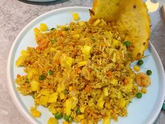 虾仁菠萝饭-滇色蒸汽石锅鱼(京华城店)