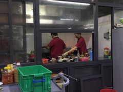 -四川小胡子海鲜(丁村万人海鲜广场店)