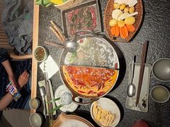 -三出山火锅(南京万象天地店)