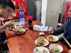 -宝瑞门钉肉饼店