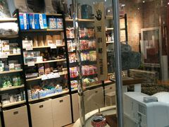 -宠小格时尚宠物生活馆(唐镇店)