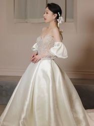 -不晚国际婚纱礼服