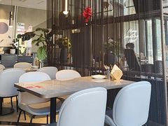 -必胜客(威高广场店)
