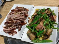 回锅老腊肉-老号尤兔头(幸福店)