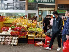 -三亚新鸿港水果一级批发市场